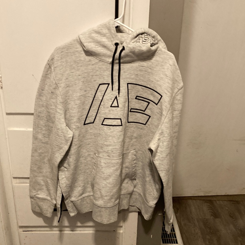 American Eagle 🦅 White and Black Hooded Sweatshirt With Side Zipper Size XL.